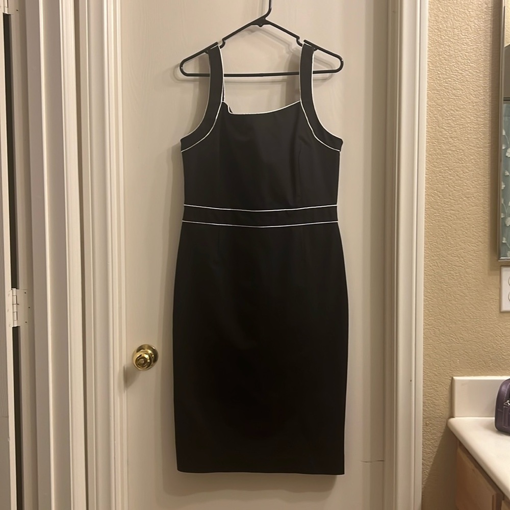 Banana Republic Black and White Pencil Dress